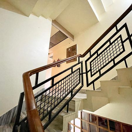 Hotel Shivam ! Varanasi होटल शिवम హోటల్ శివం ஹோட்டல் சிவம் Foreigner'S Choice ! Fully Air-Conditioned Hotel With Lift & Parking Availability, Near Kashi Vishwanath Temple, And Ganga Ghat, Best Hotel In Varanasi 2 Eksteriør billede